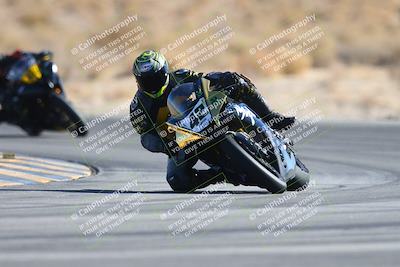 media/Jan-10-2025-CVMA Friday Practice (Fri) [[489e0da257]]/Group 4 and Trackday/Session 4 (Turn 16)/